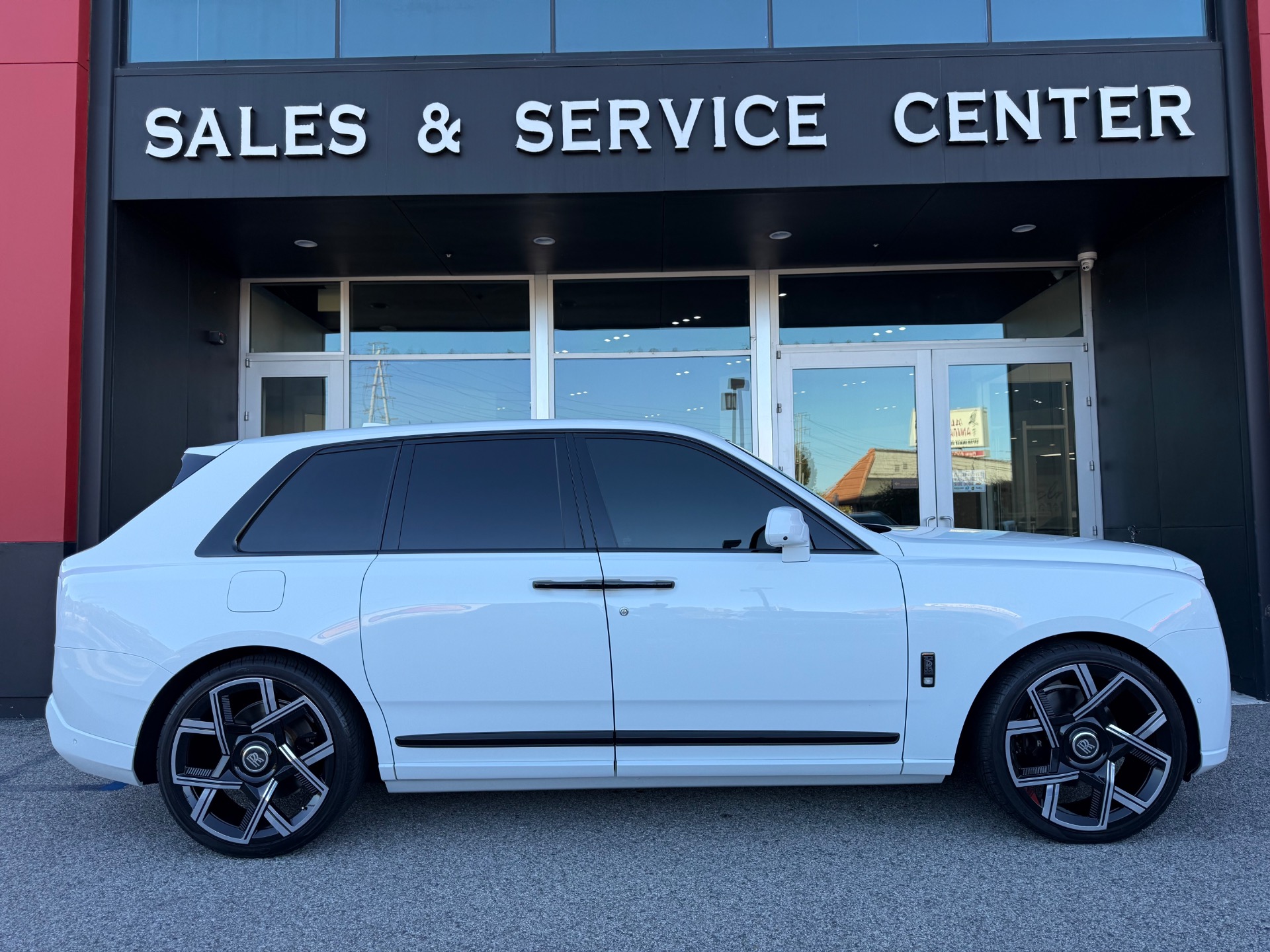 2024 Rolls-Royce Cullinan Black Badge's photo