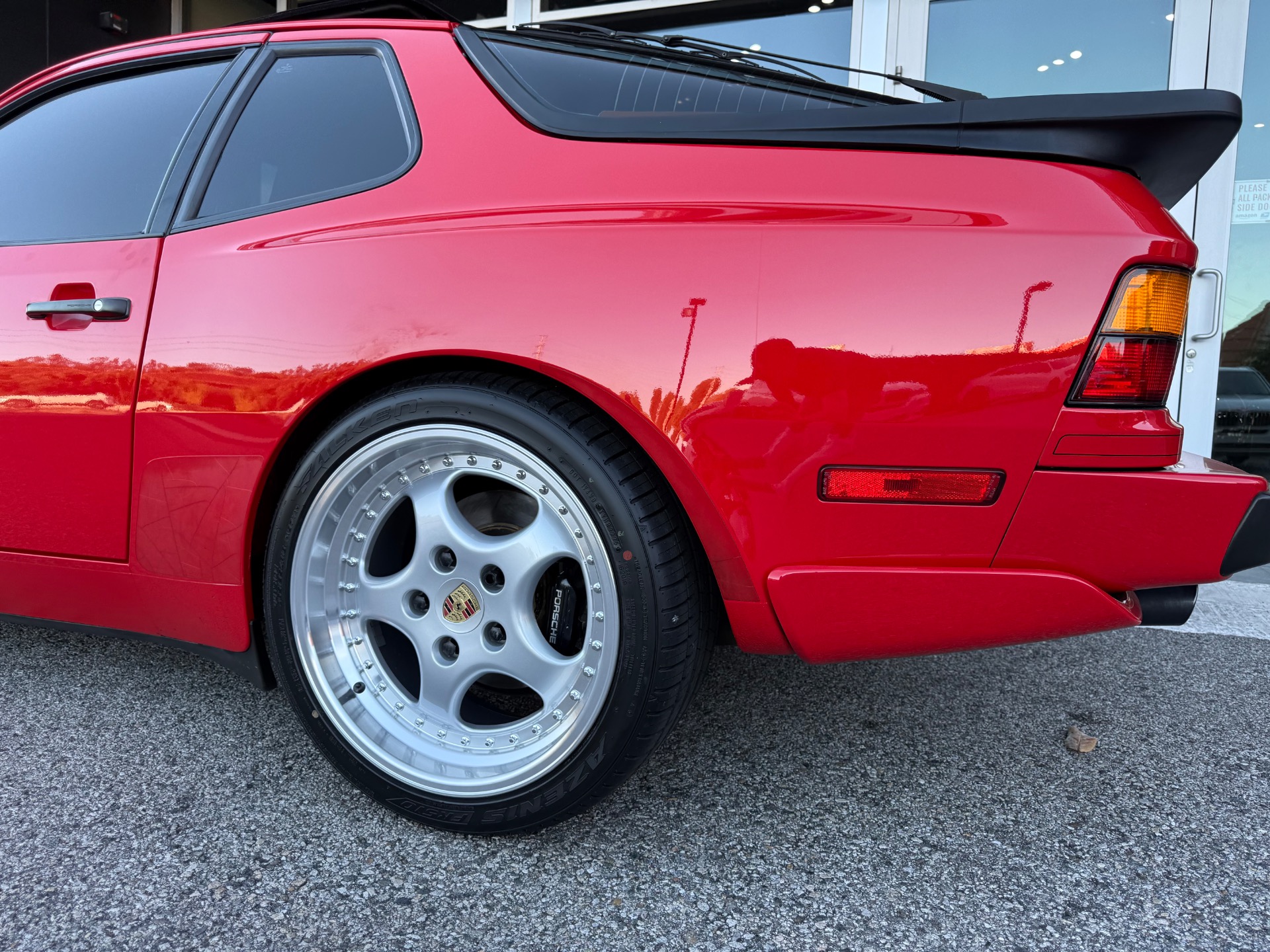 1987 Porsche 944 - Photo 11