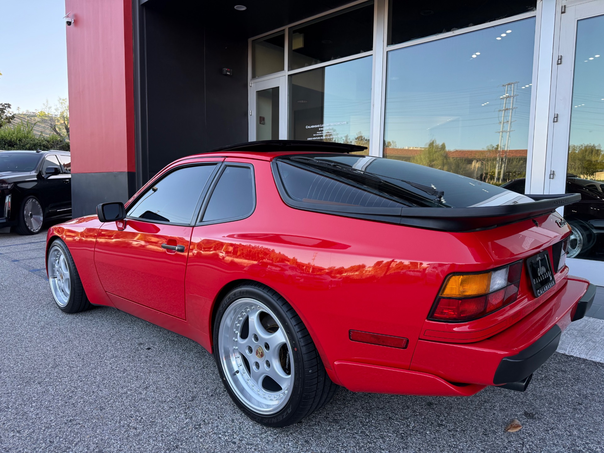 1987 Porsche 944 - Photo 9