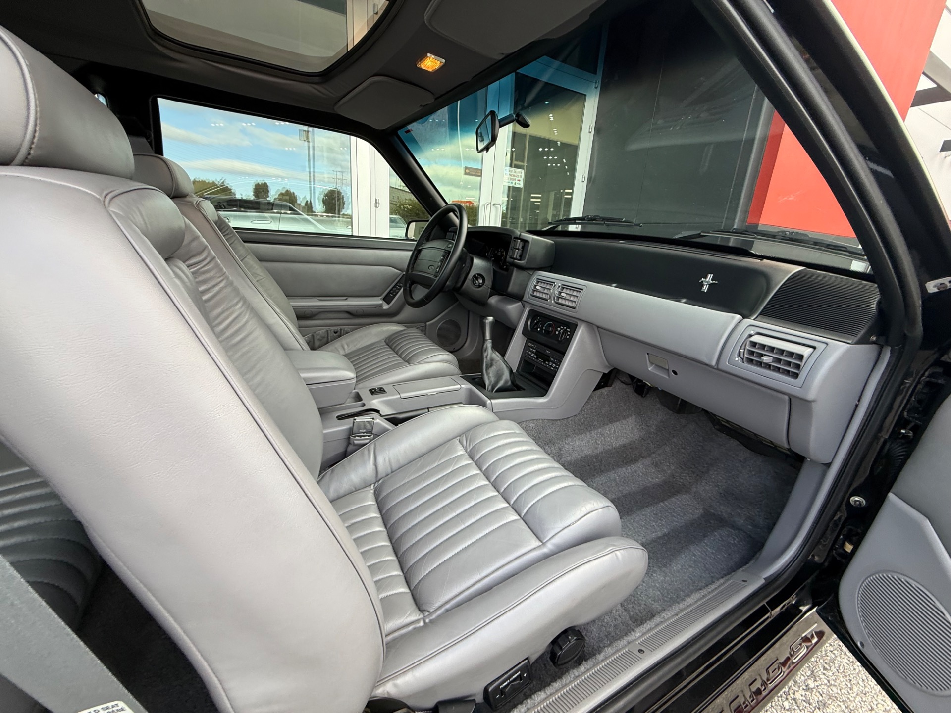 1993 Ford Mustang - Photo 21