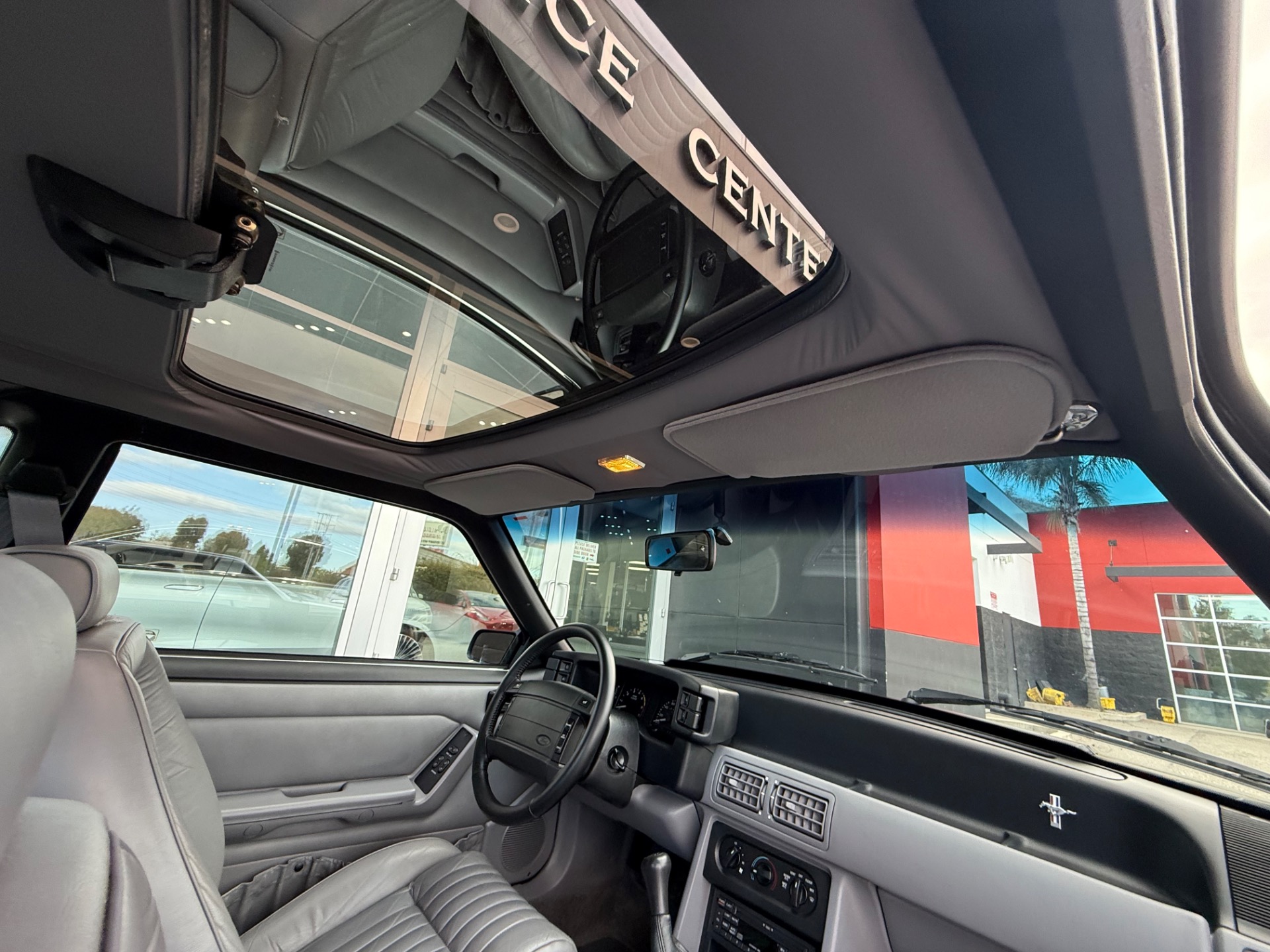1993 Ford Mustang - Photo 25