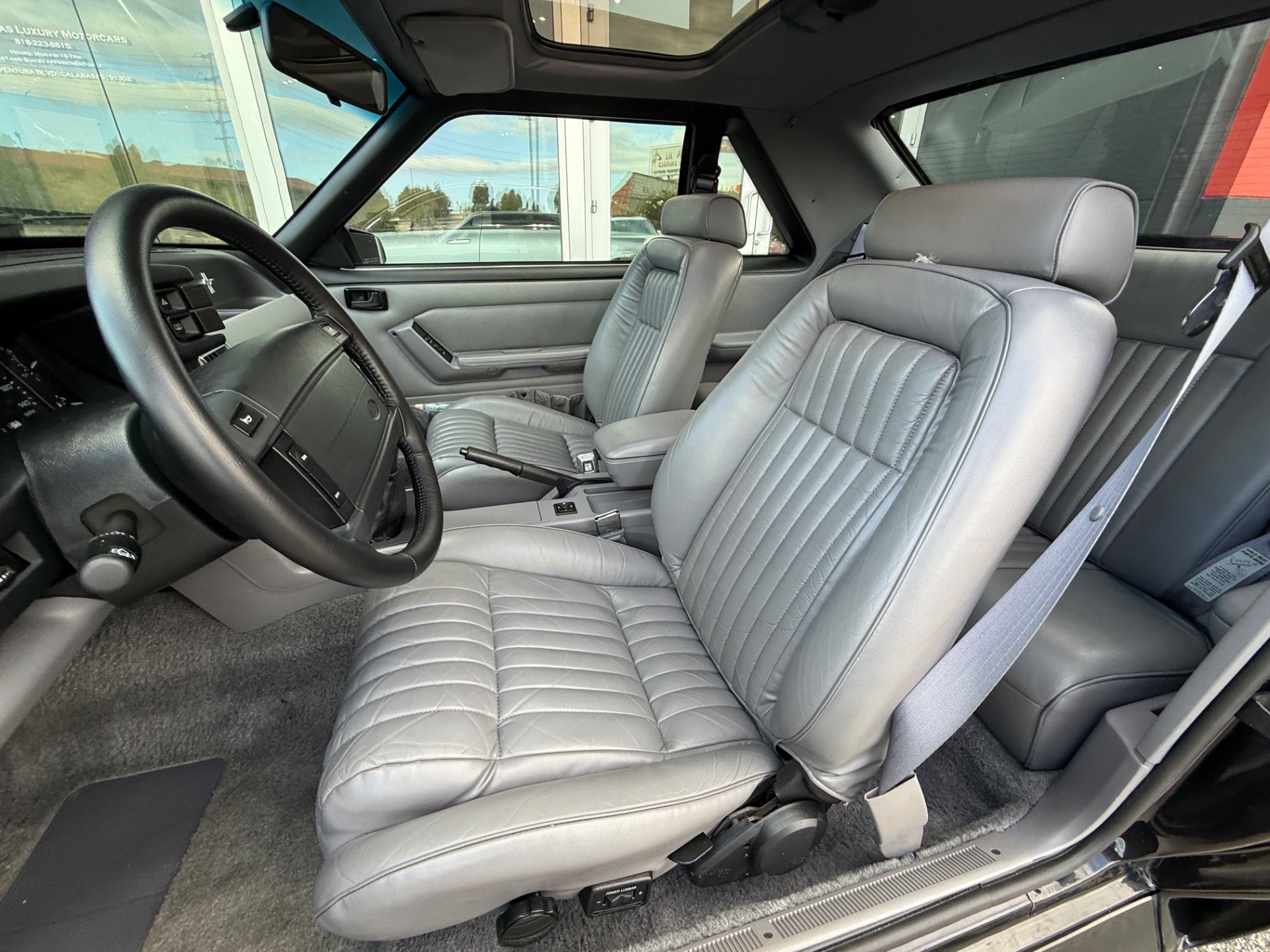 1993 Ford Mustang - Photo 27