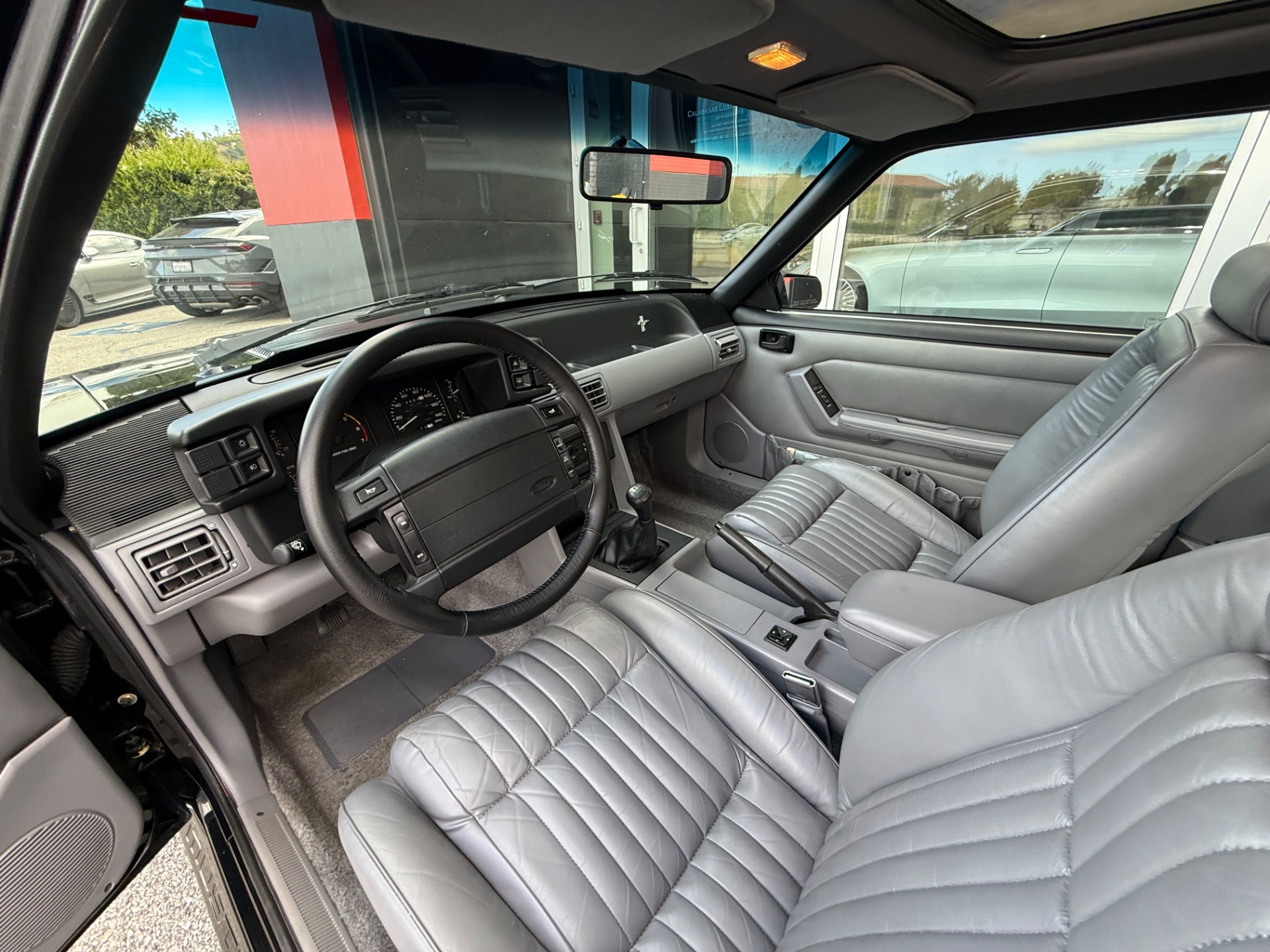 1993 Ford Mustang - Photo 28