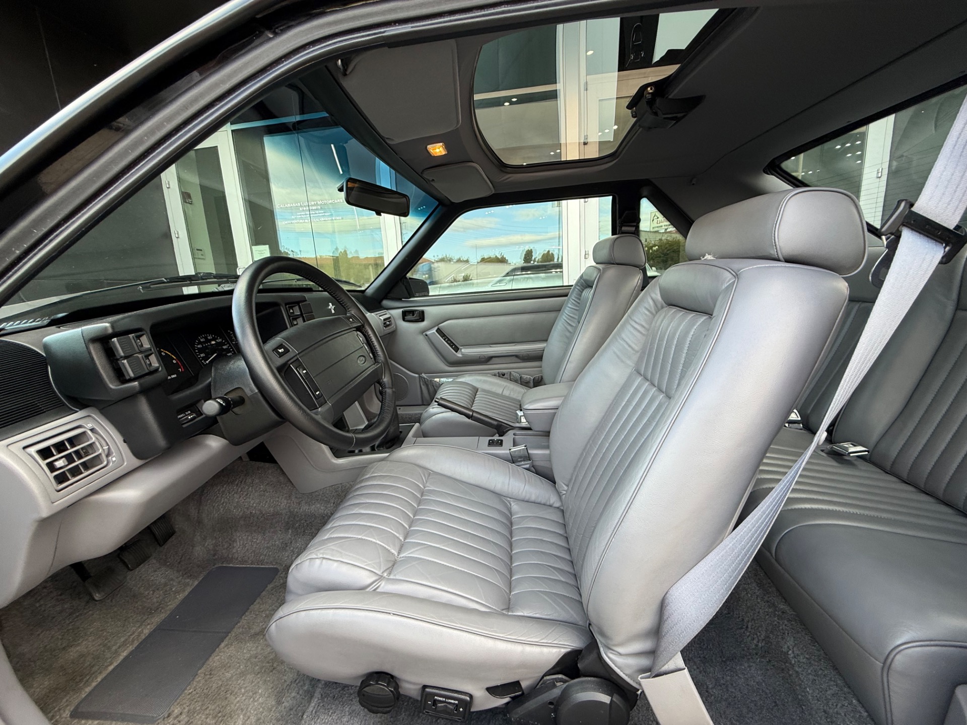 1993 Ford Mustang - Photo 29