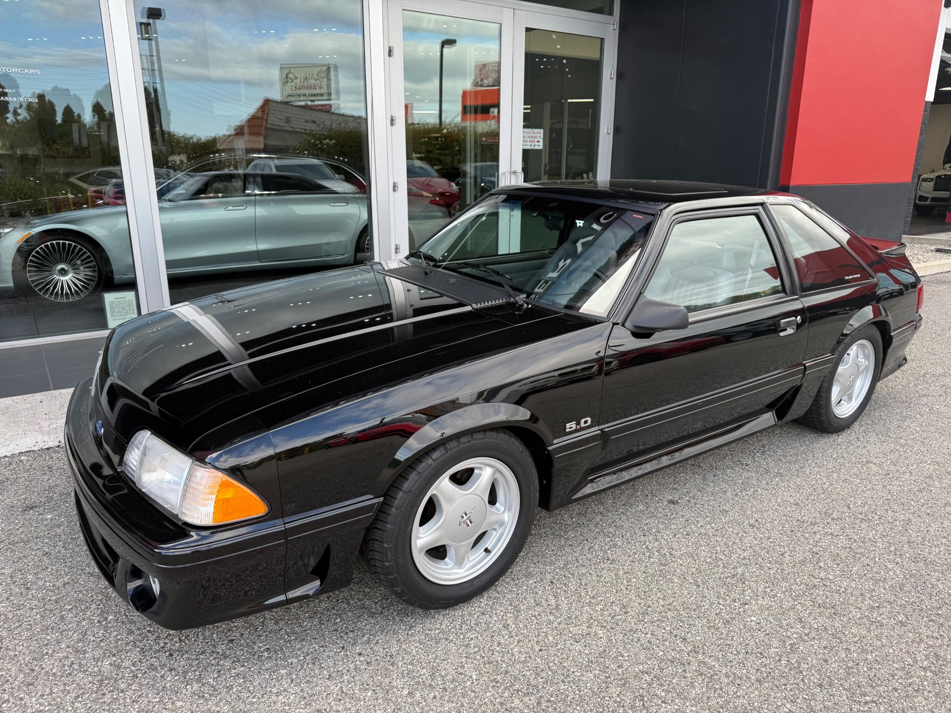 1993 Ford Mustang - Photo 8
