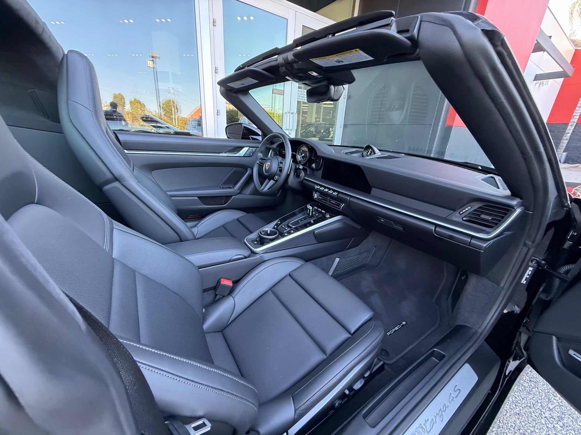 2024 Porsche 911 GTS - Photo 29
