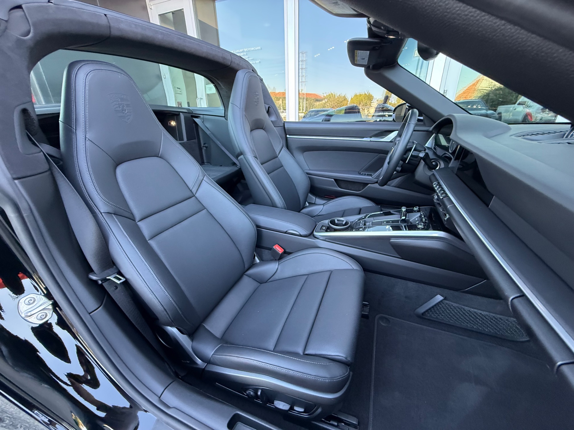 2024 Porsche 911 GTS - Photo 30