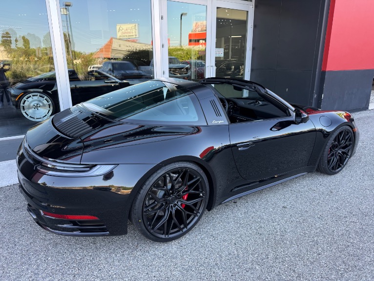 2024 Porsche 911 GTS - Photo 37