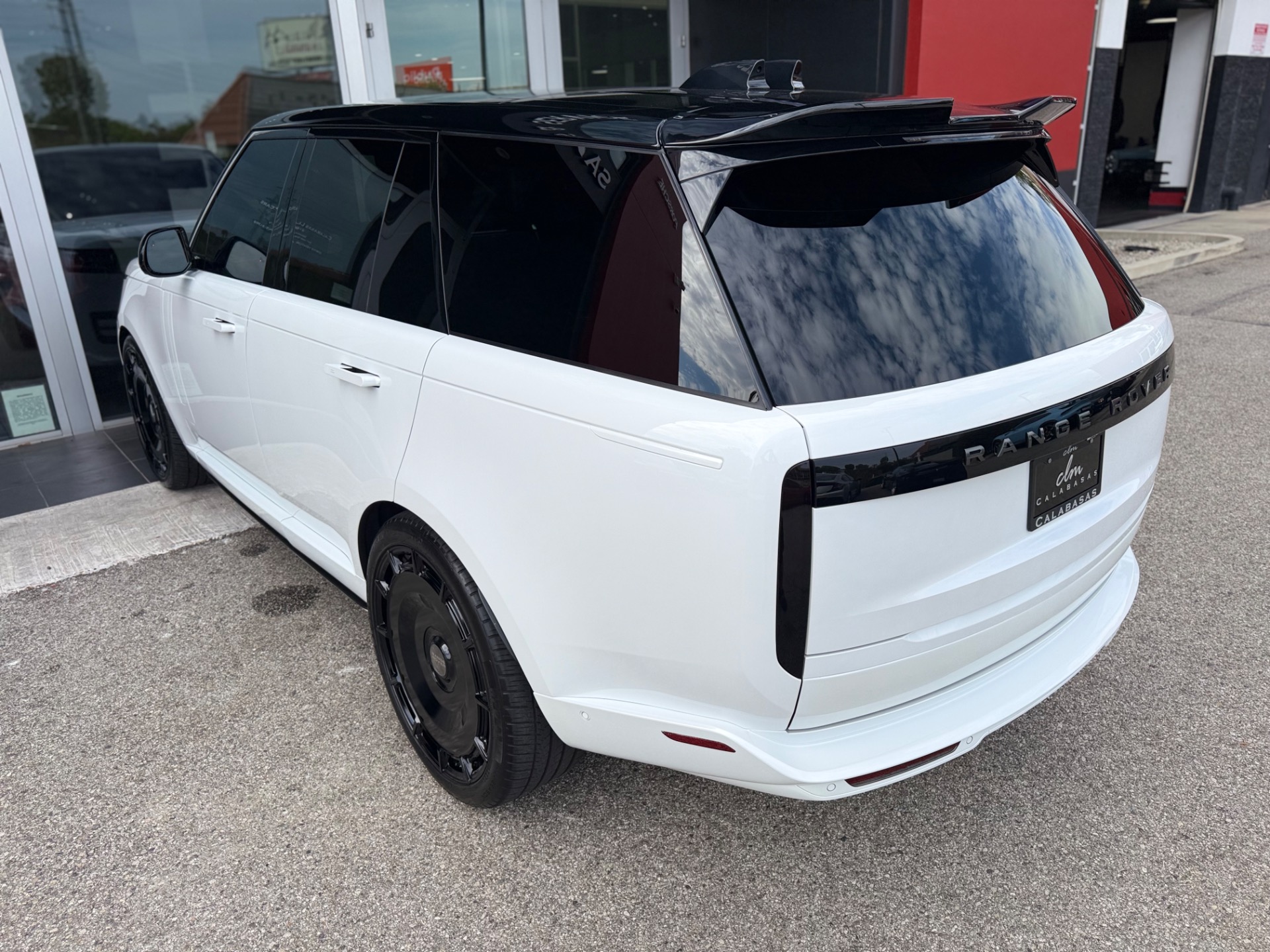 2025 Land Rover Range Rover SE - Photo 20