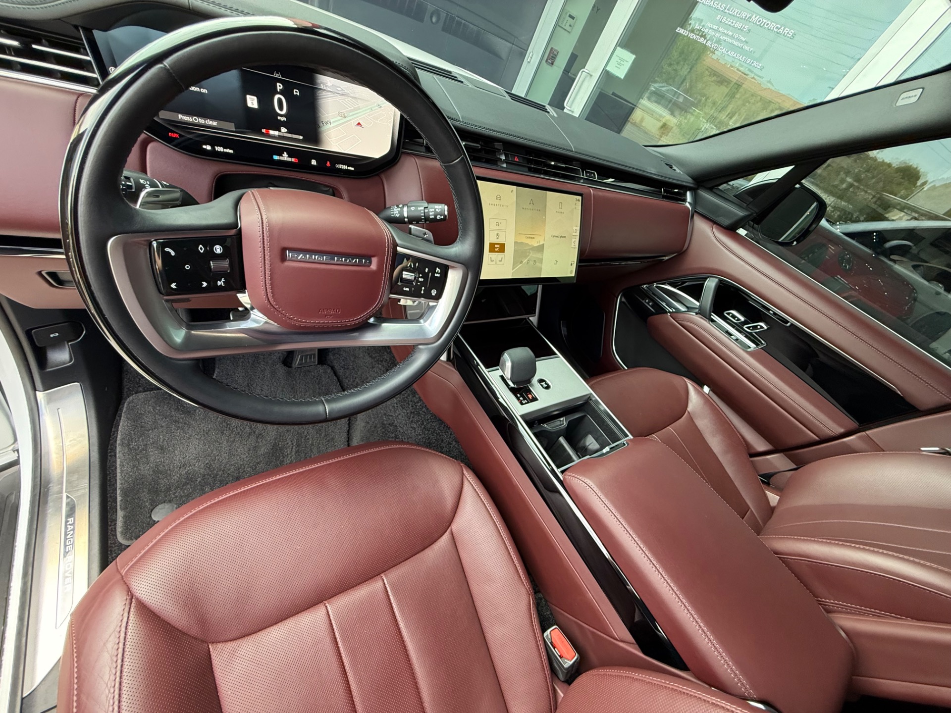 2025 Land Rover Range Rover SE - Photo 31