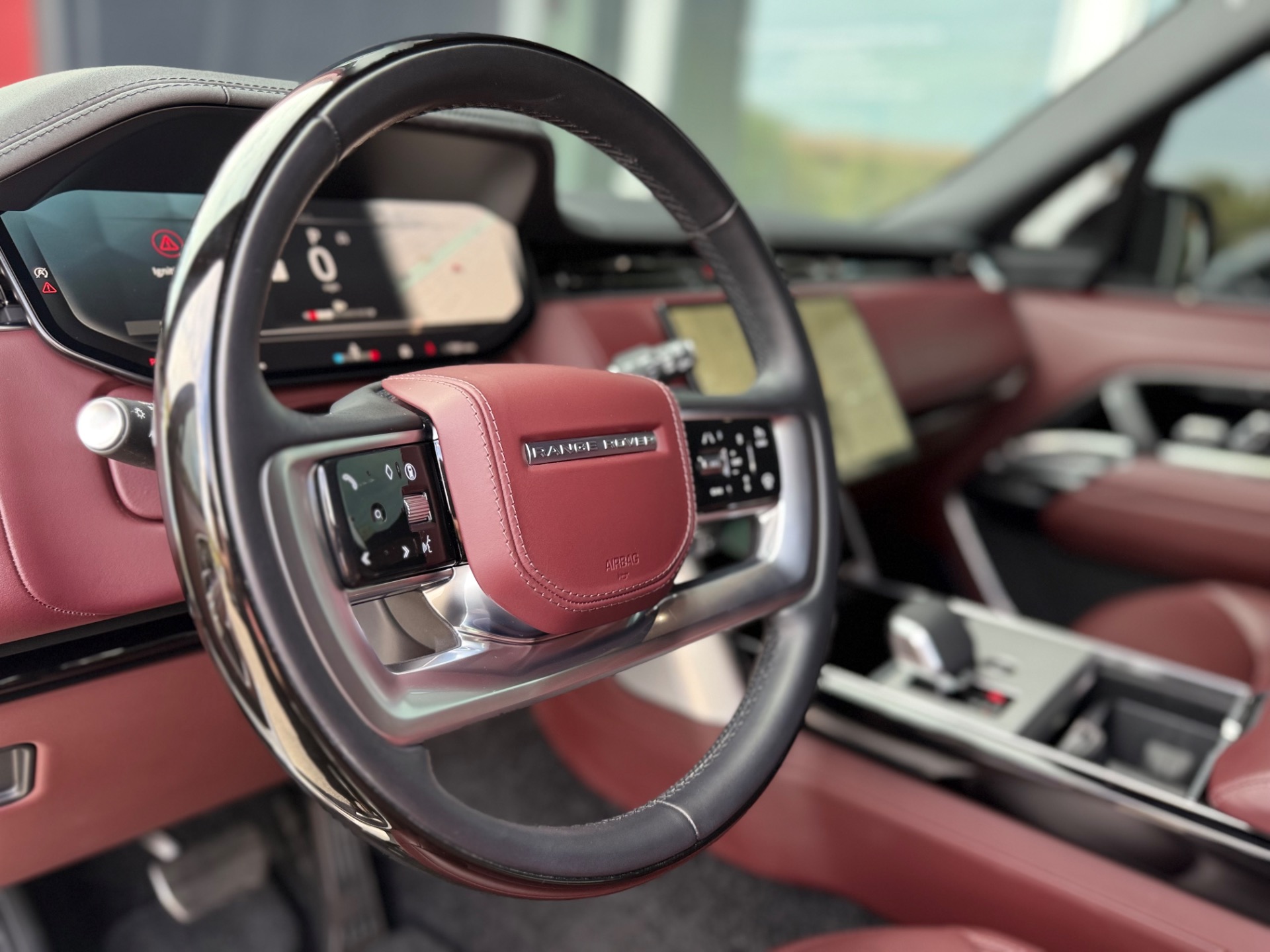 2025 Land Rover Range Rover SE - Photo 42