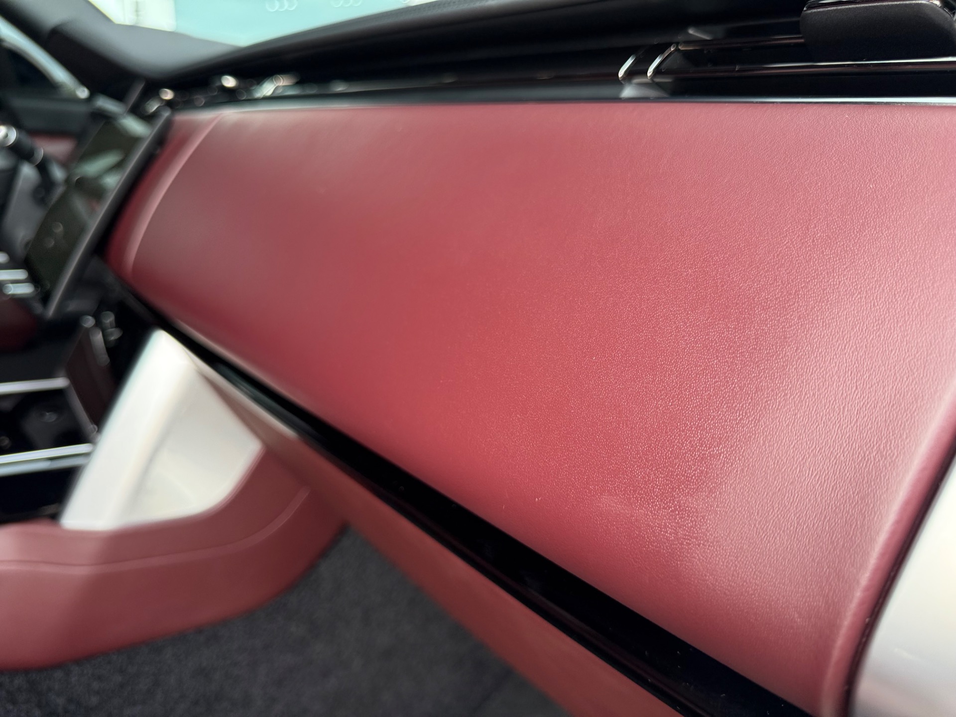 2025 Land Rover Range Rover SE - Photo 45
