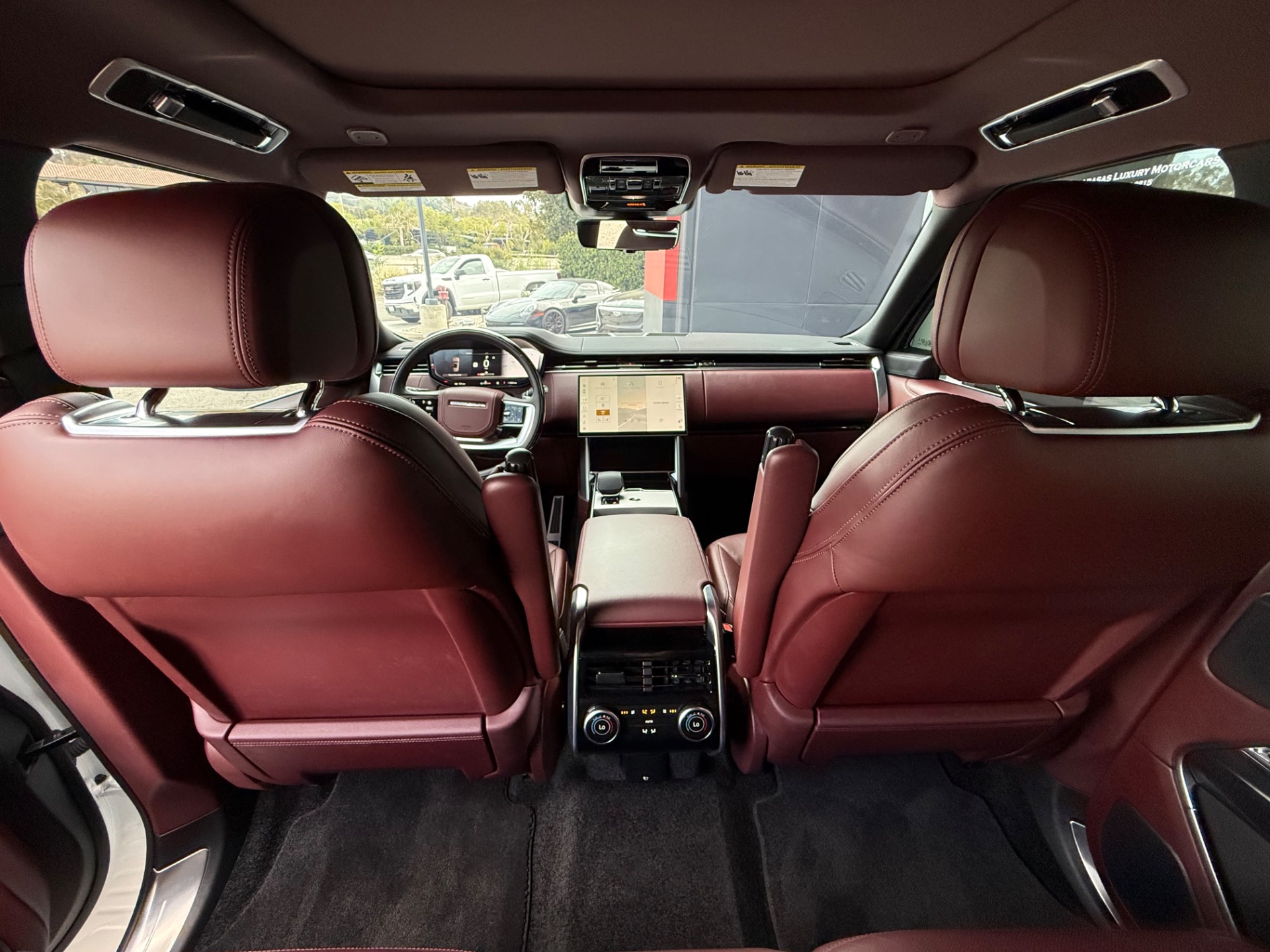 2025 Land Rover Range Rover SE - Photo 47